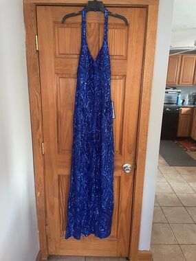 Royal Blue Sequin Halter Gown size 15/16 never worn prom  stretchy material